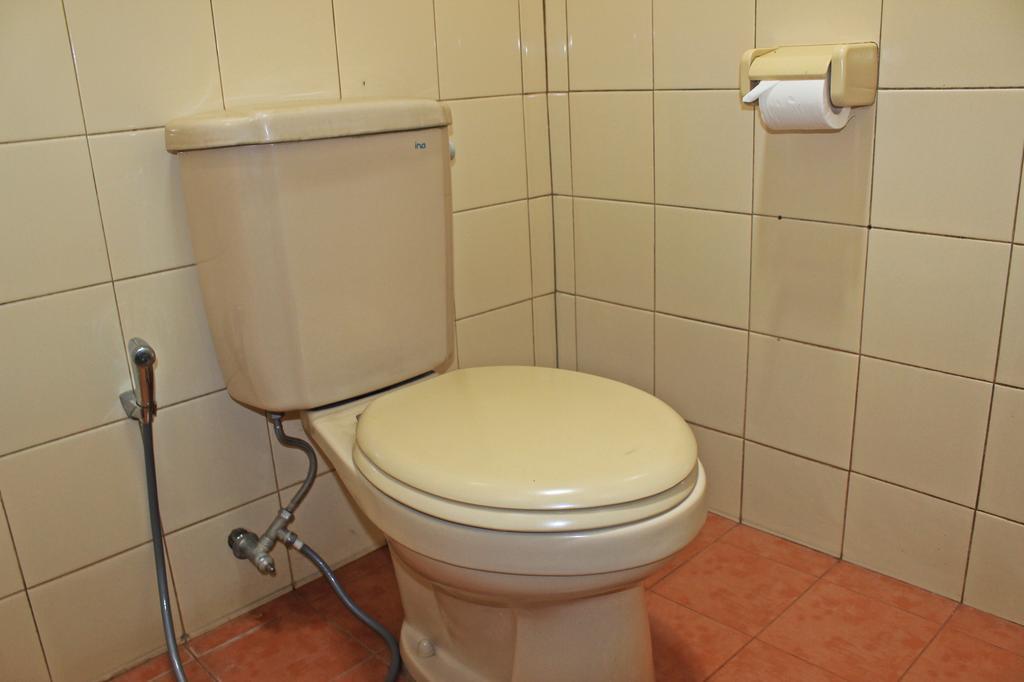 Guru Ratna Apartman Munduk Szoba fotó